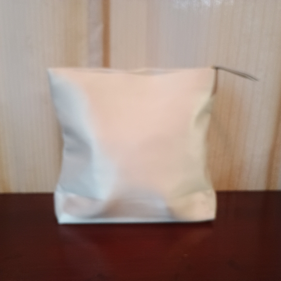 Burberry Make Up Pouch Bag - Picture 2 of 5